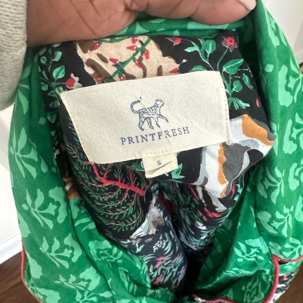 Printfresh Green Pajama Top with Whimsical Holiday Print S - Picture 6 of 6